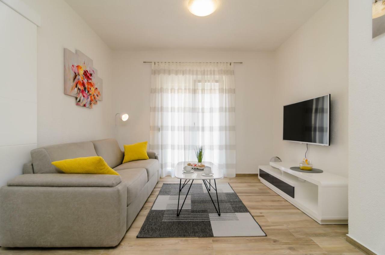 Apartment Petra Zadar Exterior photo